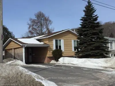 32 SOUTHVIEW Crescent, North Bay, ON P1B 8T8