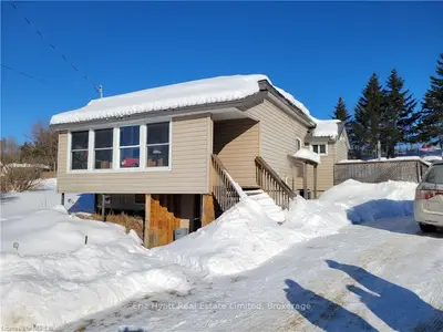 118 RAILWAY Street, Bonfield, ON P0H 1E0