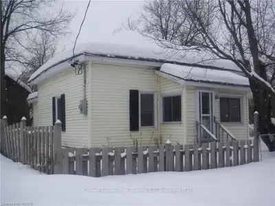 1085 JAMES Street, Mattawa, ON P0H 1V0