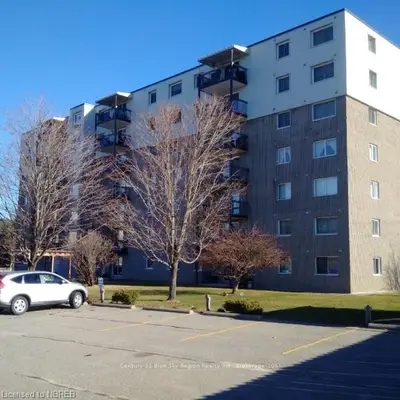 935 Stockdale Road 304, North Bay, On P1b 9l7