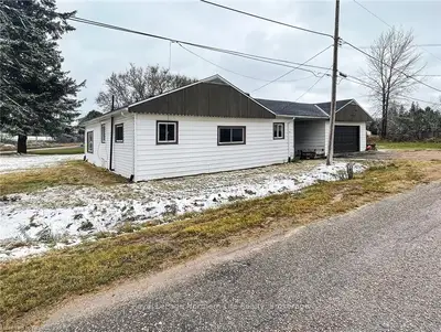 107 SOPHIA Street, Powassan, ON P0H 2L0