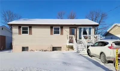 1131 FROST Street, North Bay, ON P1B 6E1