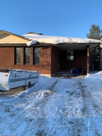 19 OAKDALE Road, North Bay, ON P1B 8Y6