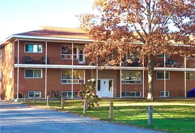 40 Judge Avenue 2, North Bay, ON P1A 1B4