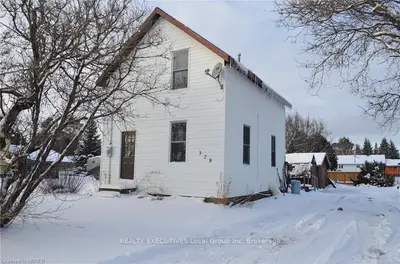 328 MORRISON Street W, Powassan, ON P0H 2L0