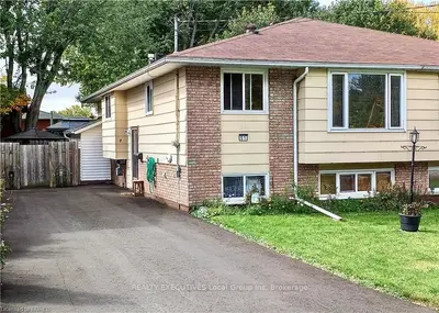 51 MARSHALL PARK Drive, North Bay, ON P1A 2P1