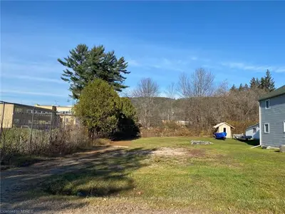 379 POPLAR Street, Mattawa, ON P0H 1V0