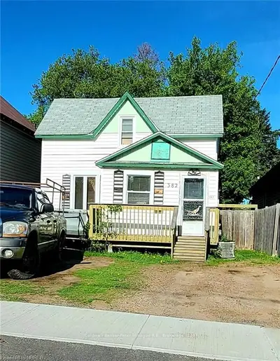 382 DUKE Street W, North Bay, ON P1B 6G1
