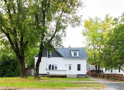 143 SALTER Street, West Nipissing, ON P2B 3B4