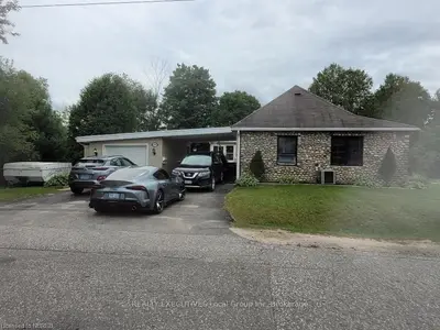 435 HUTCHESON Avenue, North Bay, ON P1B 6Z4
