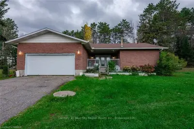 65 RIDGEMOUNT Road, East Ferris, ON P0H 1K0