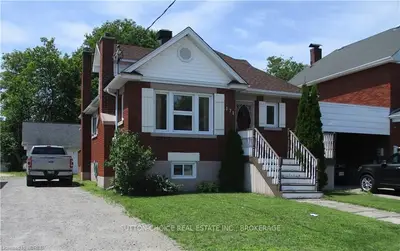 171 Fifth Avenue W, North Bay, ON P1B 3N4