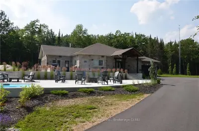 728 NORTHMOUNT Road, North Bay, ON P1B 8G2