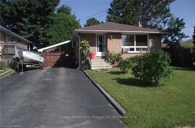 102 GERTRUDE Street E, North Bay, ON P1A 1K3