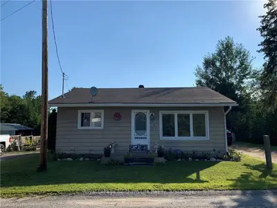 351 LAKE Street, Mattawa, ON P0H 1V0