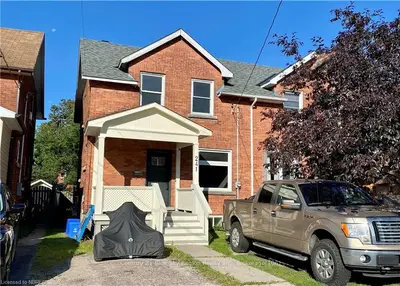 241 SEVENTH Avenue W, North Bay, ON P1B 3P8
