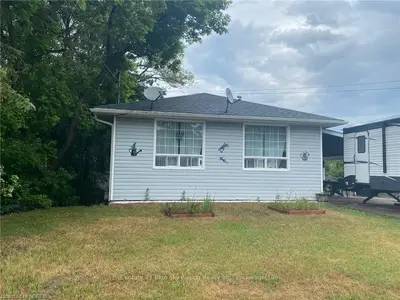 331 LAKE Street, Mattawa, ON P0H 1V0