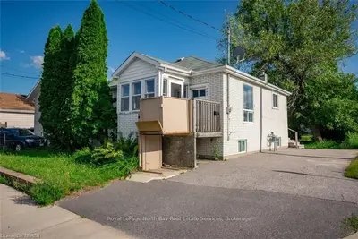 203 LANSDOWNE Avenue, North Bay, ON P1B 6Y2