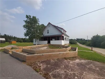 23 DUBE Road, East Ferris, ON P0H 1K0