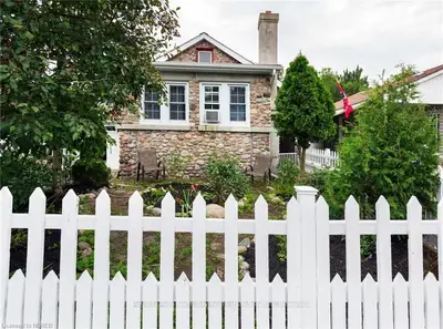 1069 METCALFE Street, North Bay, ON P1B 2R2