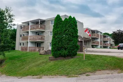 213 Leonard Street 110, North Bay, ON P1B 5K3