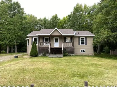 1054 JOCKO POINT Road, North Bay, ON P1B 8G5
