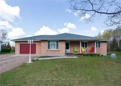 175 MAIN Street, Powassan, ON P0H 1Z0