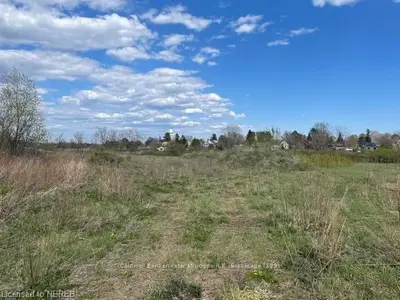 1 NIKO Crescent, West Nipissing, ON P2B 0B5