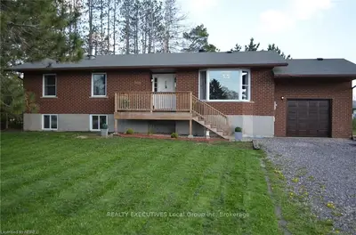 409 CORKERY Street, Powassan, ON P0H 2L0