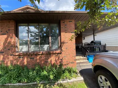 1274 BURNS Street, North Bay, ON P1B 8Y9