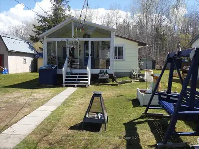 71 EGLINGTON Street S, East Ferris, ON P0H 2H0