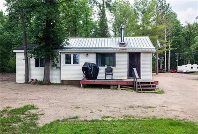 95 JONES Road, Nipissing, ON P0H 1H0