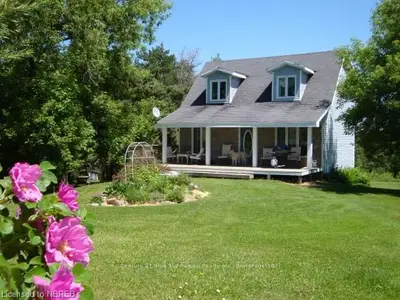841 Pioneer Road, Chisholm, On P0h 1z0
