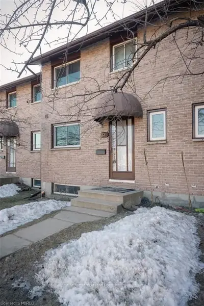 332 WICKSTEAD Avenue 3, North Bay, ON P1A 3L8