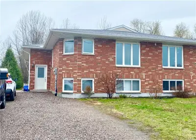 499 BUNTING Drive, North Bay, ON P1A 4L5