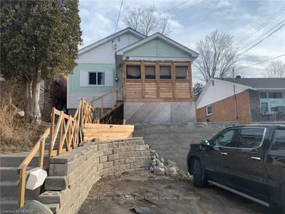 864 JANE Street, North Bay, ON P1B 3H5