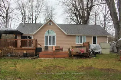 871 JOCKO POINT Road, North Bay, ON P1B 8G5