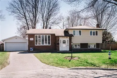 180 CLARA Court, North Bay, ON P1B 7P1