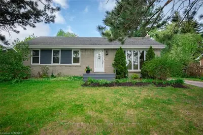 1185 CLARENCE Street, North Bay, ON P1B 3W1