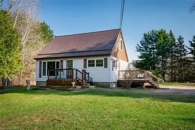 Detached in North Bay