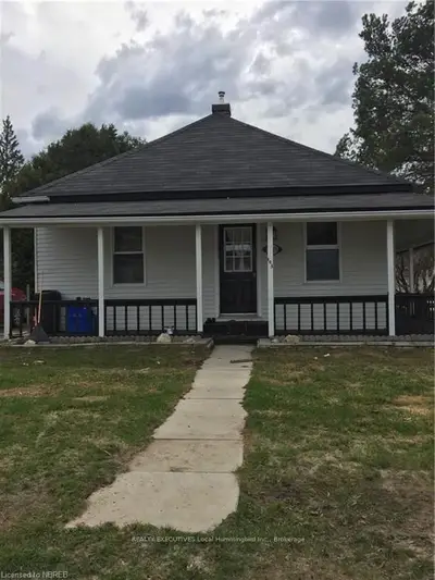 103 ADELAIDE Street, Powassan, ON P0H 2L0