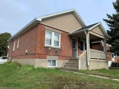 1103 ALGONQUIN Avenue, North Bay, ON P1B 4Y1