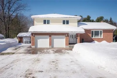 1250 AIRPORT Road, North Bay, ON P1B 8G2
