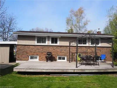1326 CLARENCE Street, North Bay, ON P1B 3W5