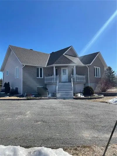 1160 CORBEIL Road, East Ferris, ON P0H 1K0