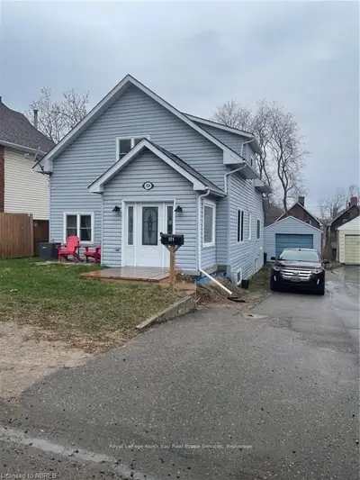 924 REGINA Street, North Bay, ON P1B 2K7