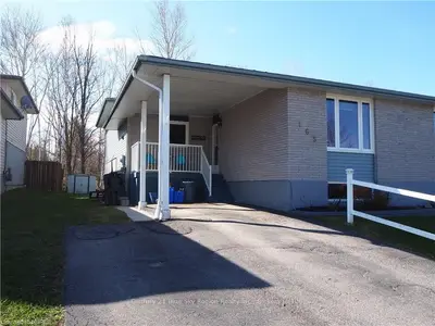 165 MASSEY Drive, North Bay, ON P1A 4G6