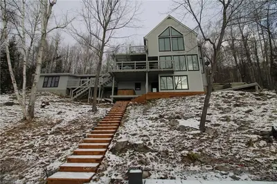1543 NORTHSHORE Road, North Bay, ON P1B 8G4