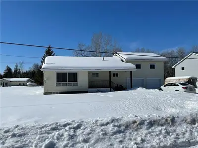 1104 CENTENNIAL Crescent, East Ferris, ON P0H 1K0