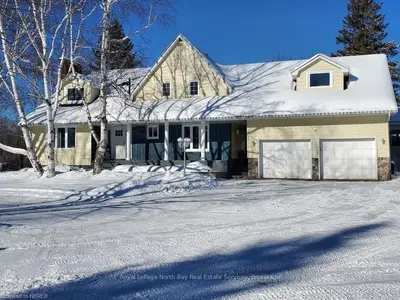 121 MACPHERSON Drive, East Ferris, ON P0H 1K0